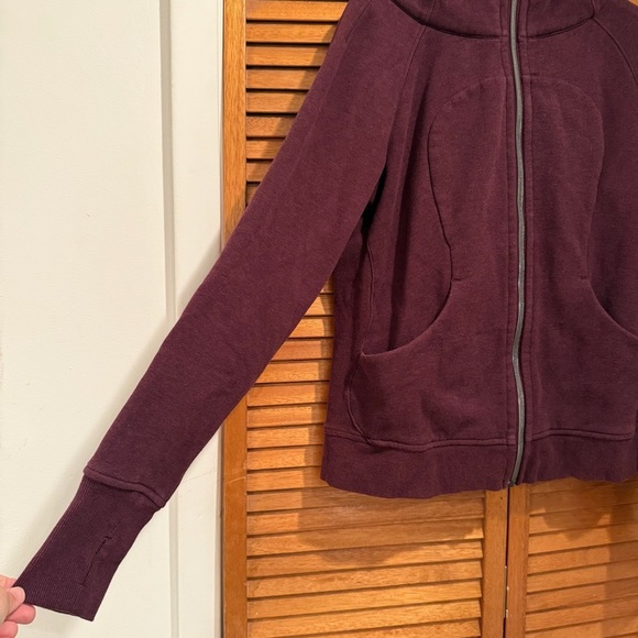 Lululemon Women’s Maroon Scuba Hooded Jacket Sz 10 - Picture 2 of 6